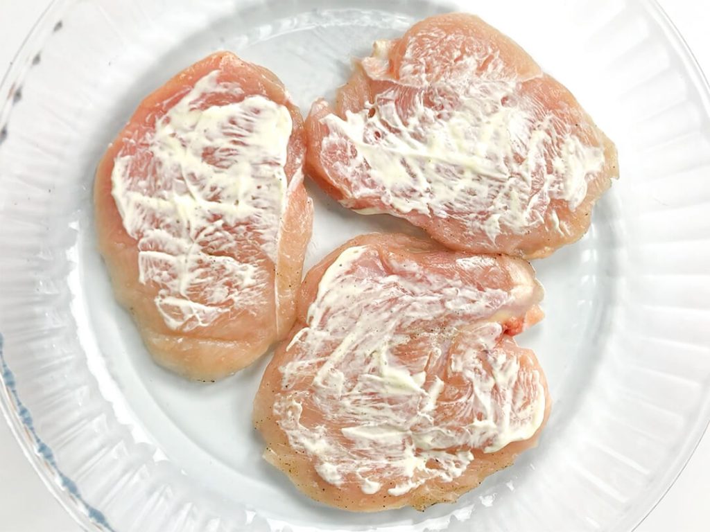 Gebackene Hähnchenfilet mit Ananas