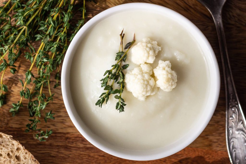 Velouté Dubarry – Cremige Blumenkohlsuppe