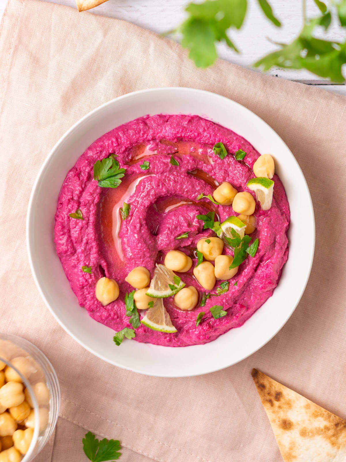Cremiger Hummus mit Roter Bete