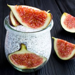 Chia-Pudding mit Feigen