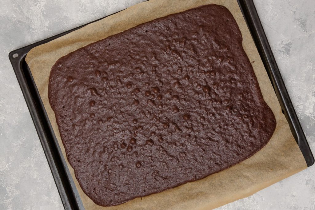 Schwarzwälder Kirsch Biskuitrolle