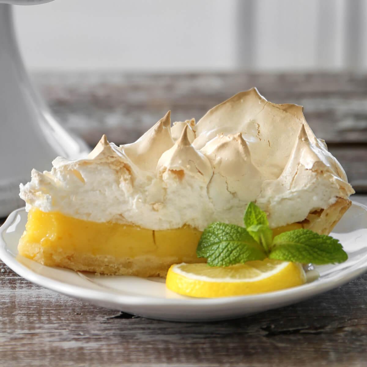 Zitronen-Meringue-Kuchen (Lemon Meringue Pie)