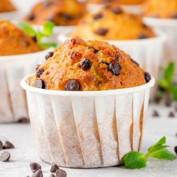 Vanille-Muffins mit Schokoladenstückchen