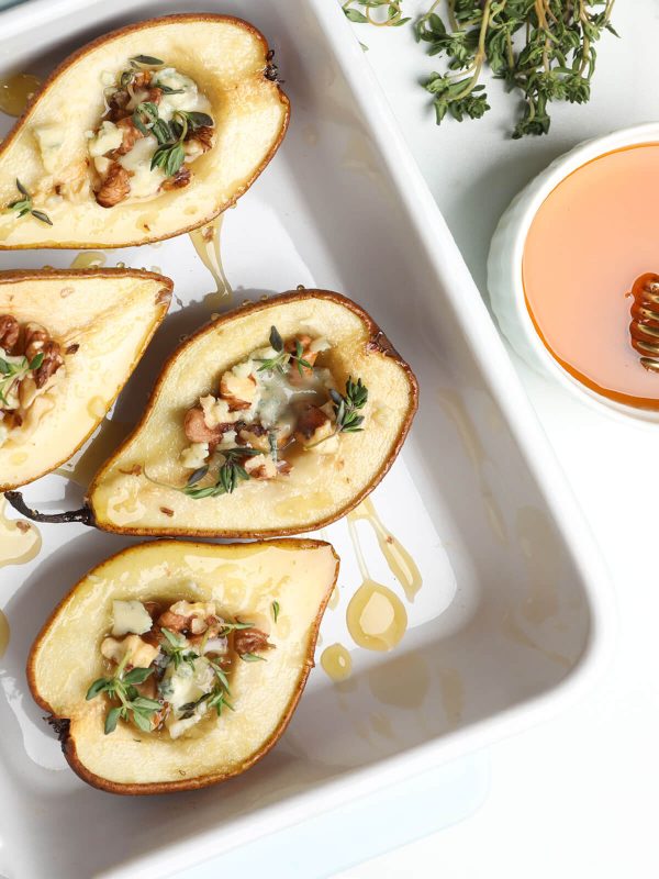 Ofengebackene Birnen mit Blauschimmelkäse und Walnüssen