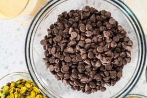 Schokoladen-Fudge mit Pistazien