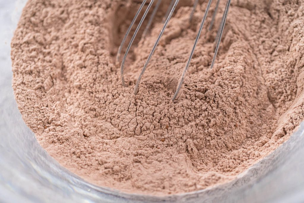 Schokoladen-Gugelhupf mit Schoko-Frosting