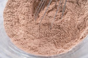 Schokoladen-Gugelhupf mit Schoko-Frosting