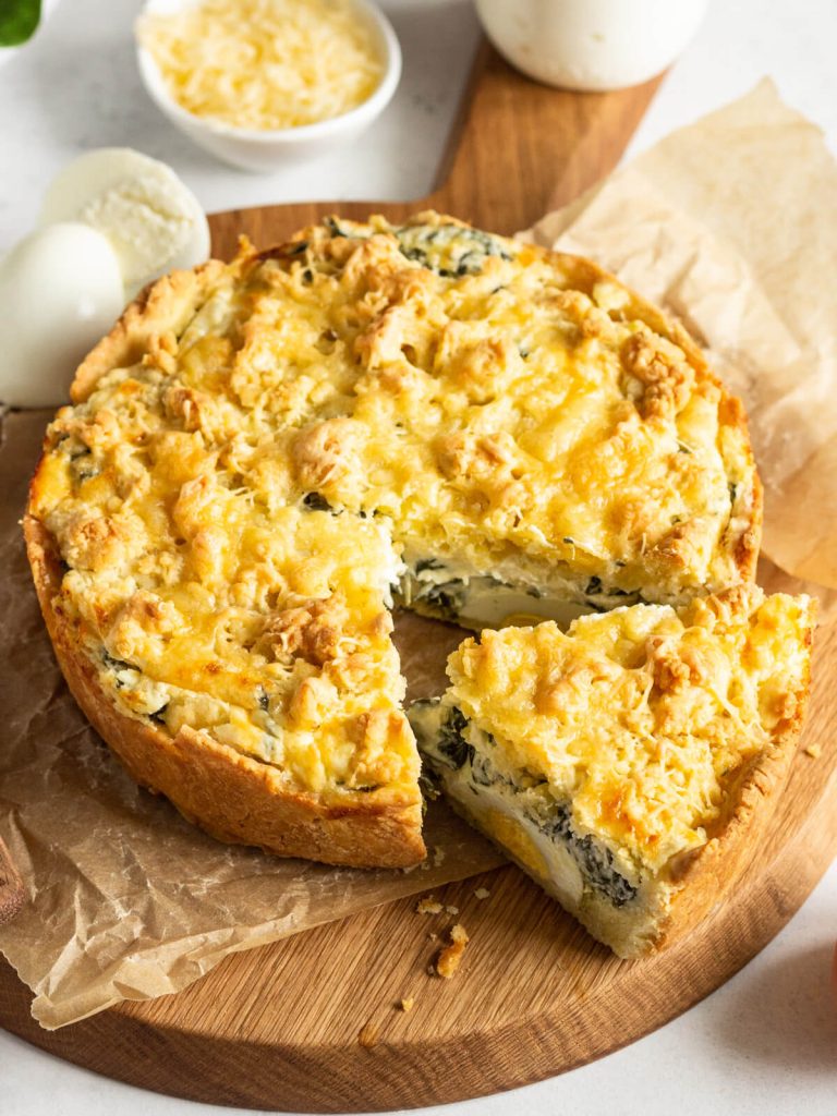 Torta Pasqualina - italienischer Osterkuchen mit Mangold, Ricotta und Eiern