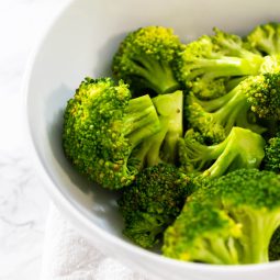 Gedämpfter Brokkoli