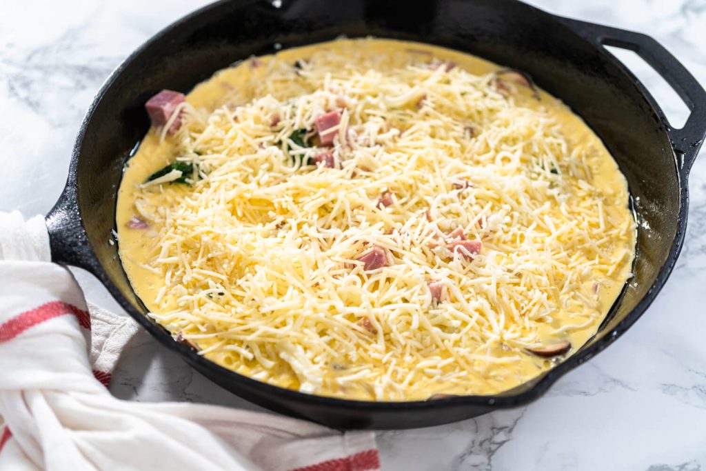 Herzhafte Frittata mit Spinat & Schinken