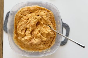 Heringsaufstrich mit Karotte und Frischkäse