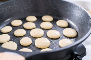 Pfannkuchen-Bissen (Mini-Pancake-Cereal)