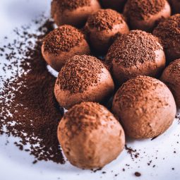 Tiramisu-Kugeln – cremiges Dessert ohne Backen