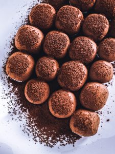 Tiramisu-Kugeln – cremiges Dessert ohne Backen