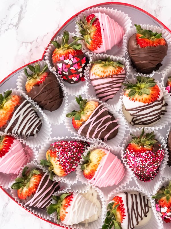 Erdbeeren in Schokolade selber machen: Das schnelle Rezept mit Tipps für perfekte Schoko-Erdbeeren