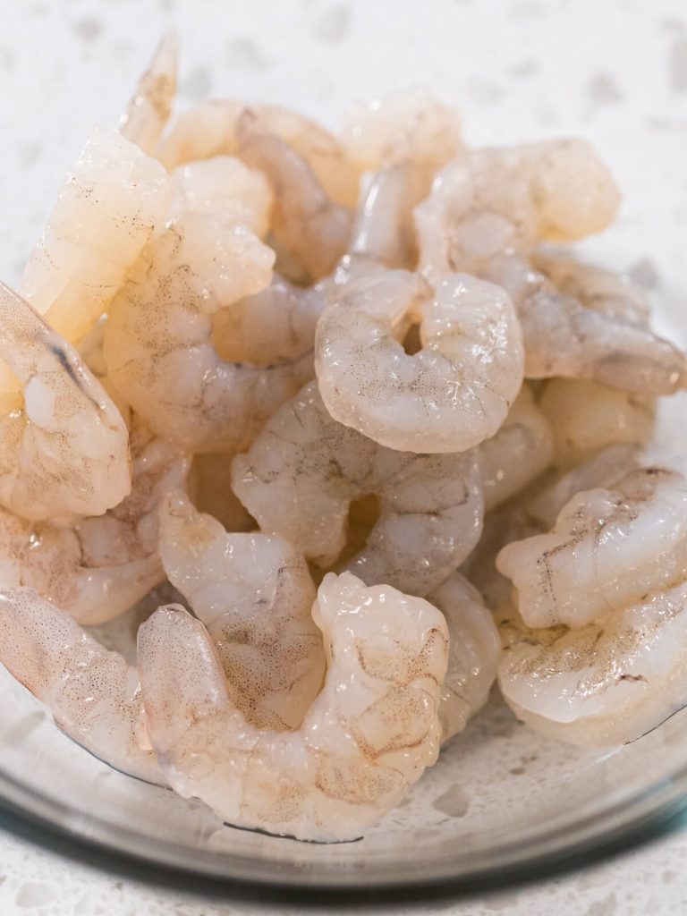 Garnelen in Knoblauch-Butter mit Weißwein (Shrimp Scampi)