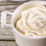 Joghurt-Mayonnaise mit Ei