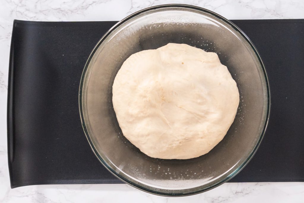 Knusprige Grillpizza mit deinem Lieblingsbelag