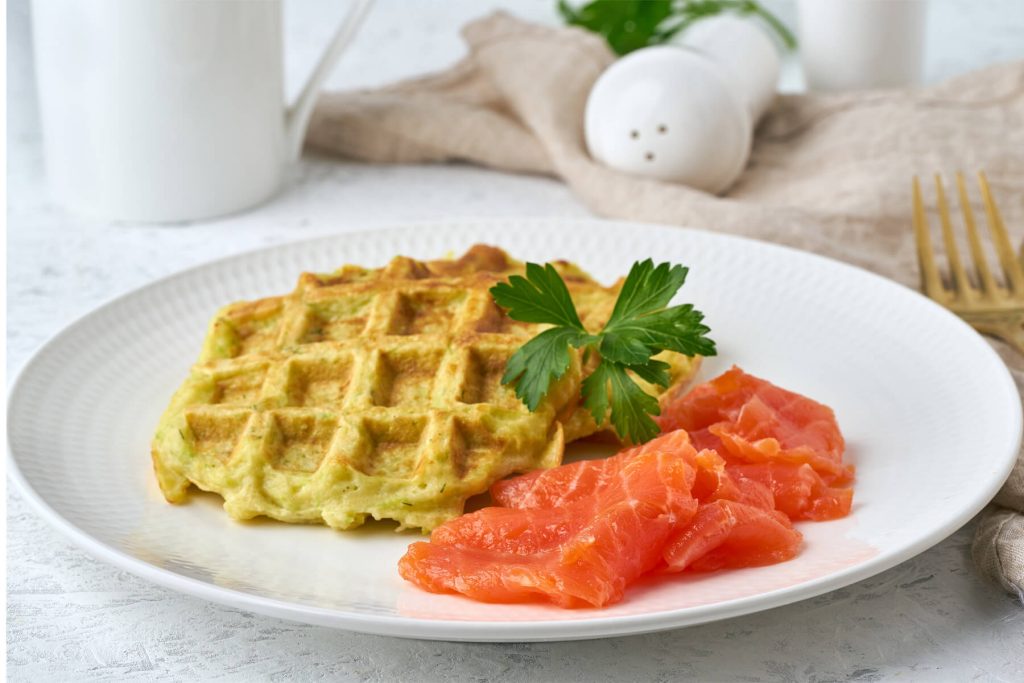 Zucchini-Waffeln mit Käse