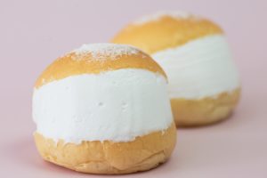 Maritozzi-Roemische-Sahnebroetchen