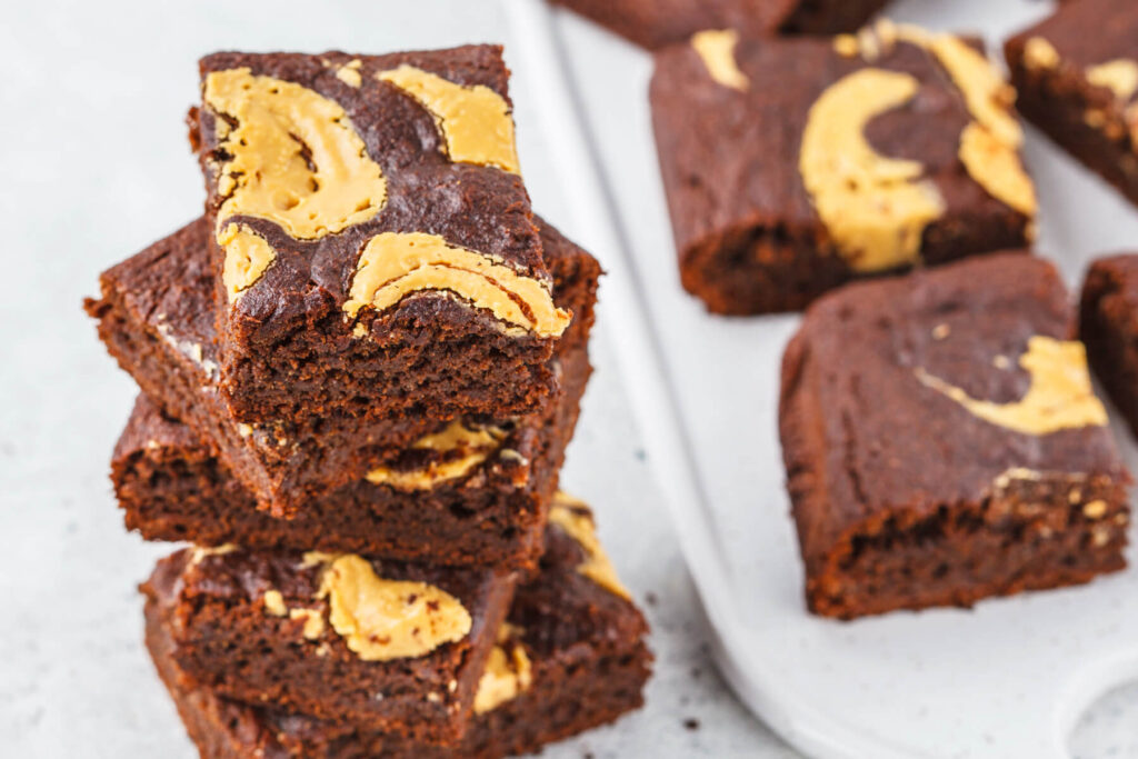 Brownies mit Erdnussbutter und Banane (Vegan Peanut Butter Brownies)