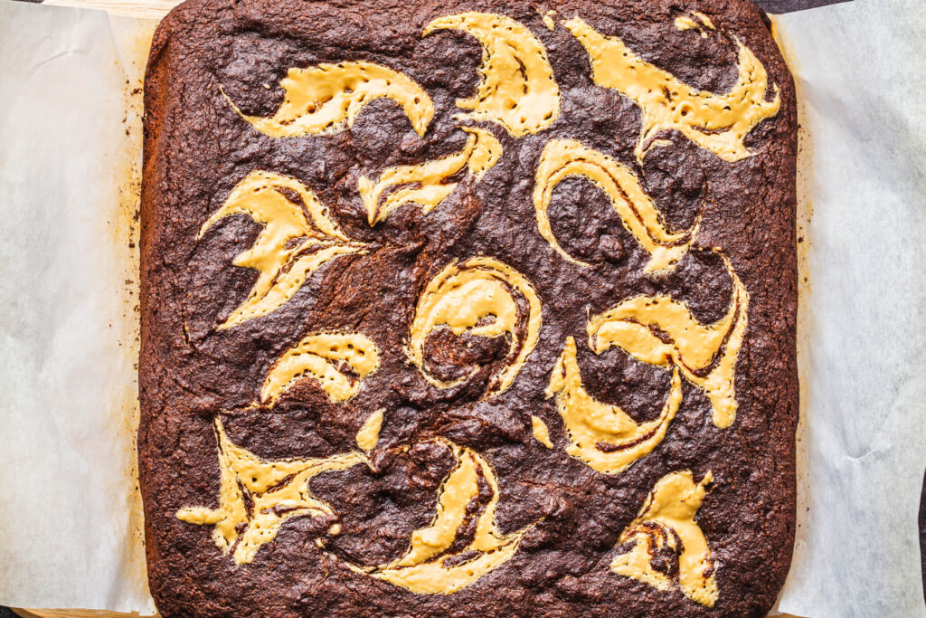 Brownies mit Erdnussbutter und Banane (Vegan Peanut Butter Brownies)