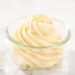 Eierlikör-Buttercreme