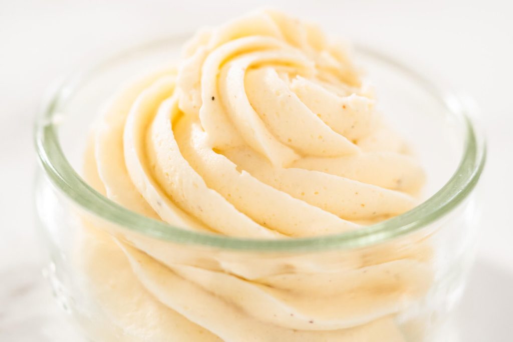 Eierlikör-Buttercreme