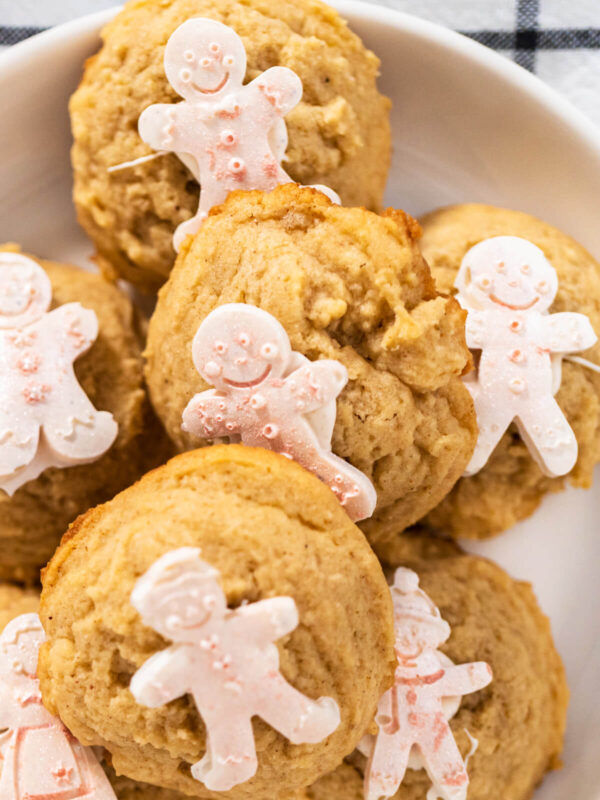 Eierlikör-Kekse mit Schoko-Toppers