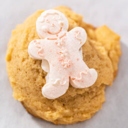 Eierlikör-Kekse mit Schoko-Toppers