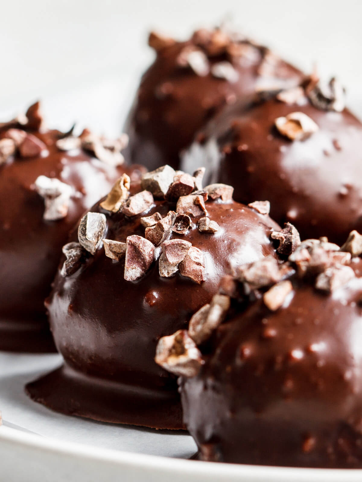 Erdnuss-Pralinen mit Schokolade