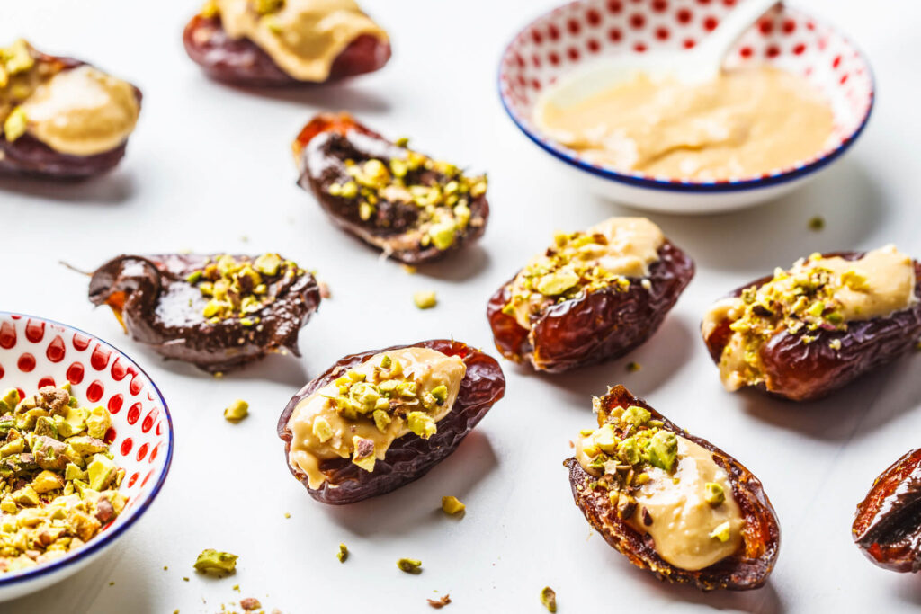 Gefüllte Datteln mit Erdnussbutter