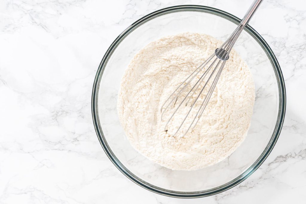 Gefüllte Zitronen-Cupcakes mit Zitronenfrosting