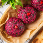 Georgisches Rote-Bete-Pkhali (mit Walnüssen & Kräutern)