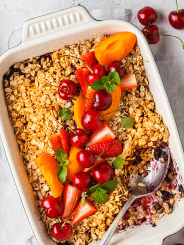 Hafer-Crumble mit Beeren (vegan & ohne Zucker)