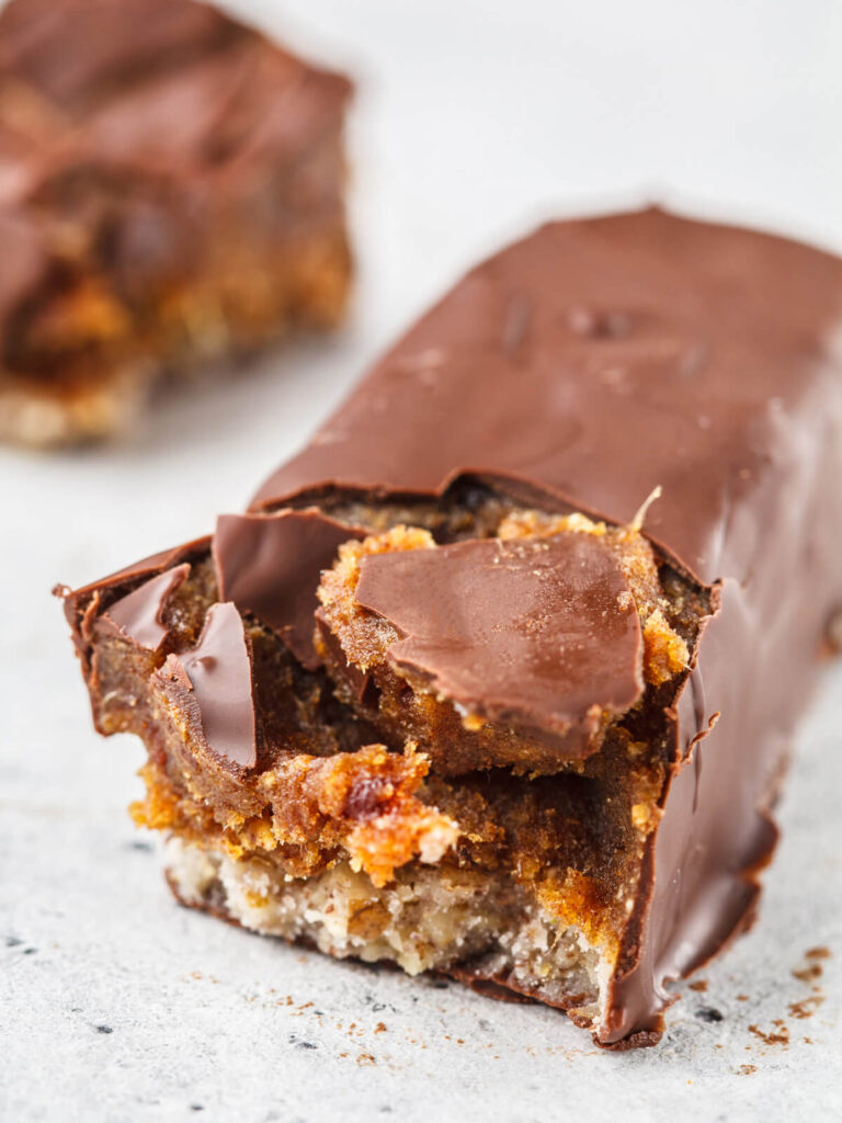 Karamell-Schoko-Riegel – vegan & ohne Zuckerzusatz