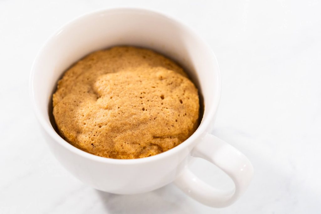 Kürbis-Tassenkuchen (Pumpkin Mug Cake)