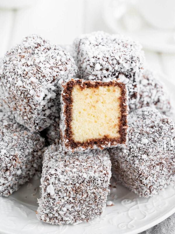 Lamingtons - Australische Biskuitwürfel
