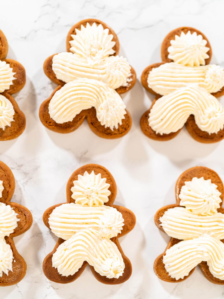 Lebkuchen-Männchen mit Buttercreme