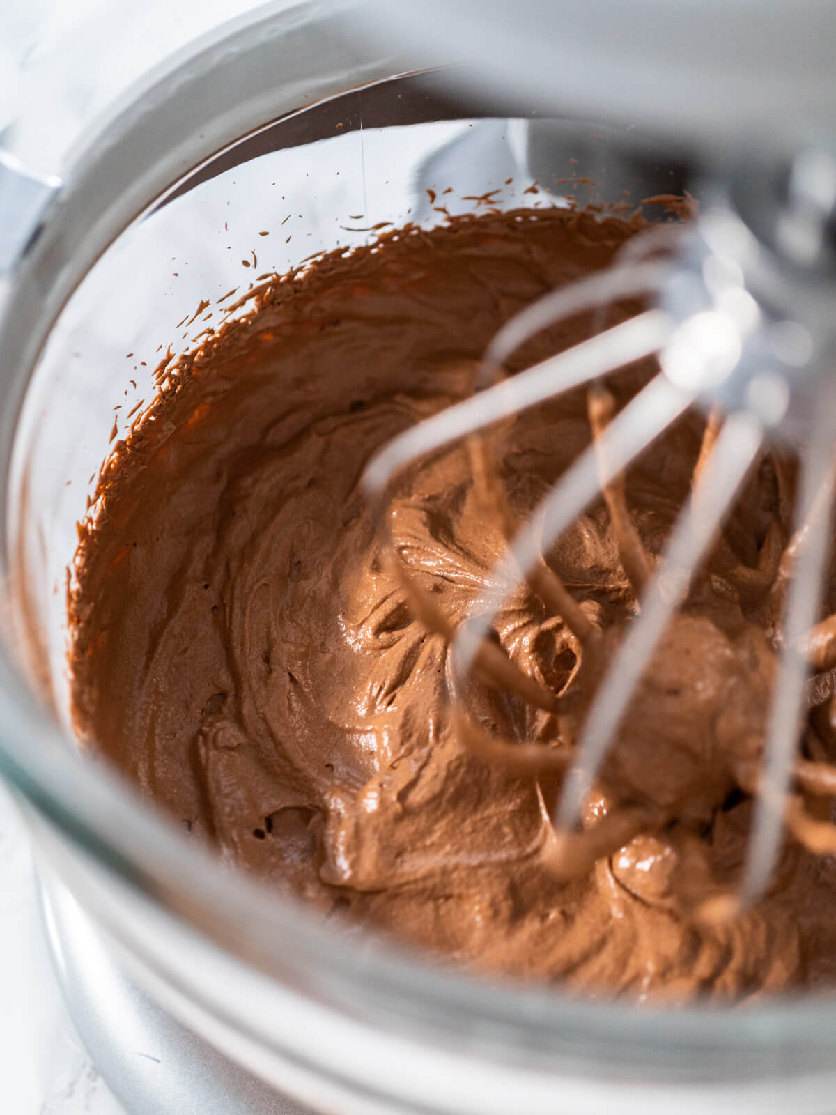 Luftige Schokoladen-Ganache zum Aufspritzen