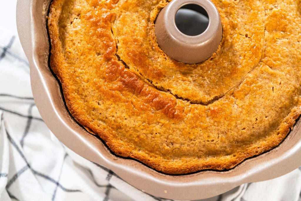 Möhren-Gugelhupf mit Frischkäse - Rübli-Gugelhupf