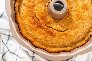 Möhren-Gugelhupf mit Frischkäse - Rübli-Gugelhupf