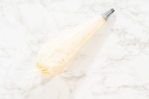 Möhren-Gugelhupf mit Frischkäse - Rübli-Gugelhupf