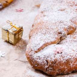 Quarkstollen - Der schnelle Weihnachtsstollen ohne Hefe