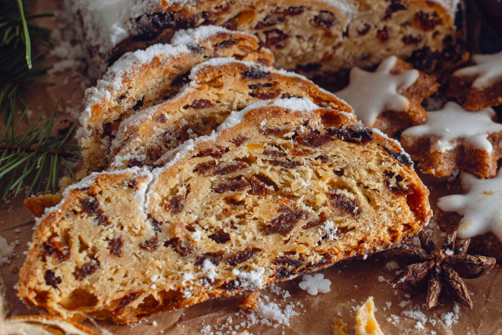 Quarkstollen - Der schnelle Weihnachtsstollen ohne Hefe