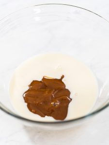 Schnelle Eierlikör-Karamellsauce