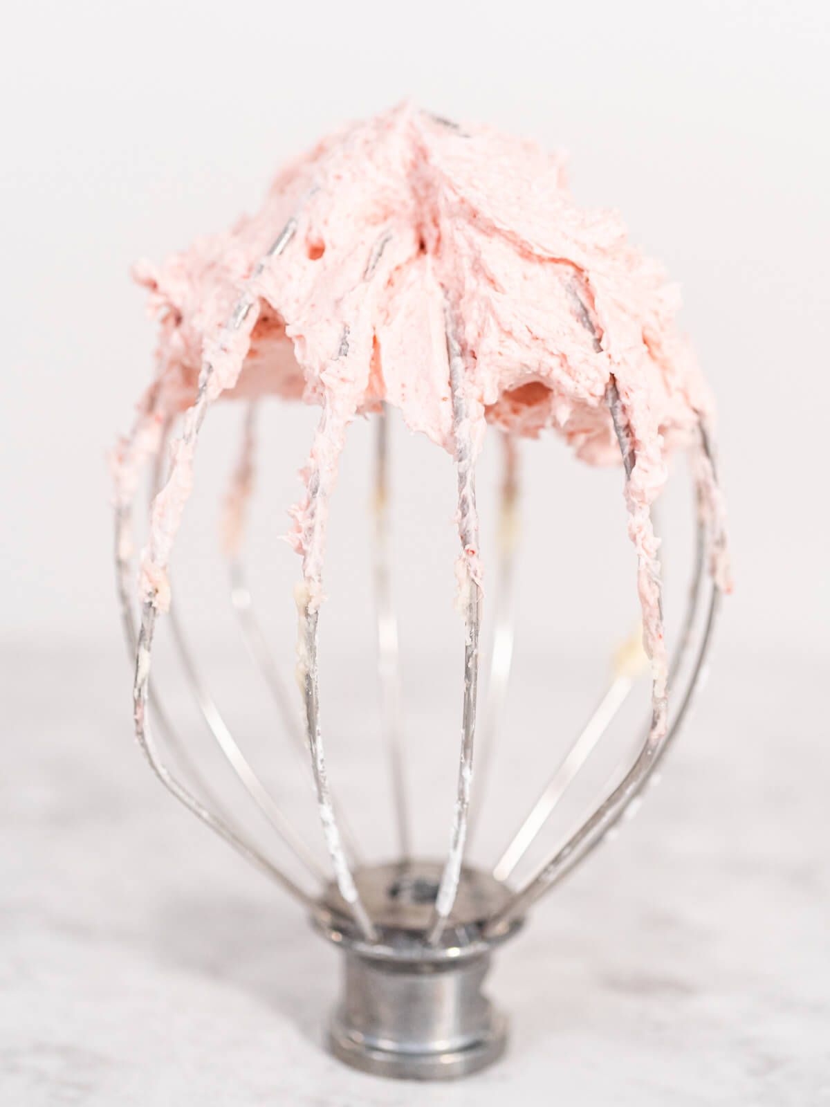 Schnelles Erdbeer-Buttercreme-Frosting