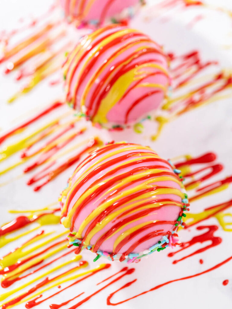 Schokobomben mit Marshmallow-Füllung (Hot Chocolate Bombs)