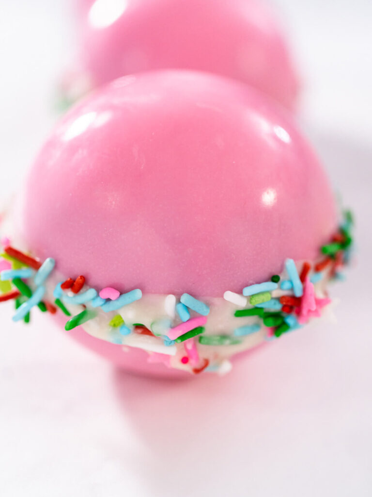 Schokobomben mit Marshmallow-Füllung (Hot Chocolate Bombs)