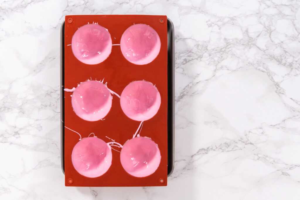 Schokobomben mit Marshmallow-Füllung (Hot Chocolate Bombs)